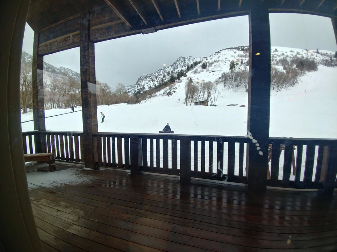 Cherry Peak Ski Resort-Richmond必去景点