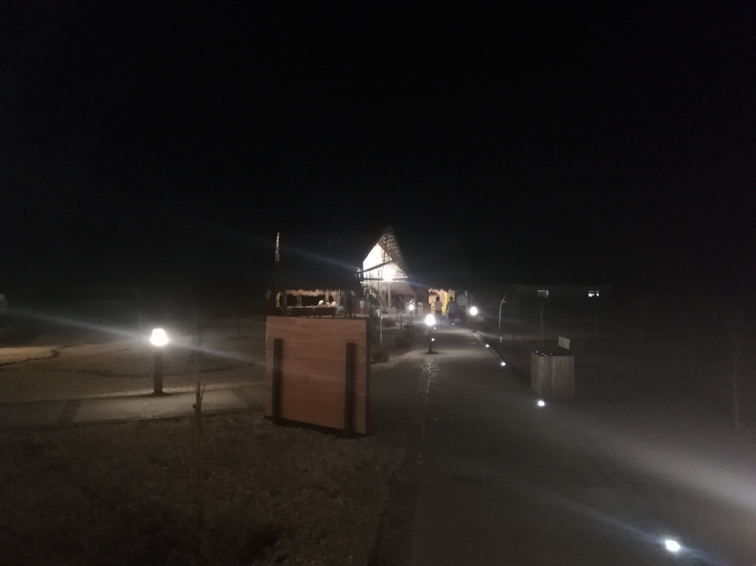 Hotel On Vacation Wayira Beach主图