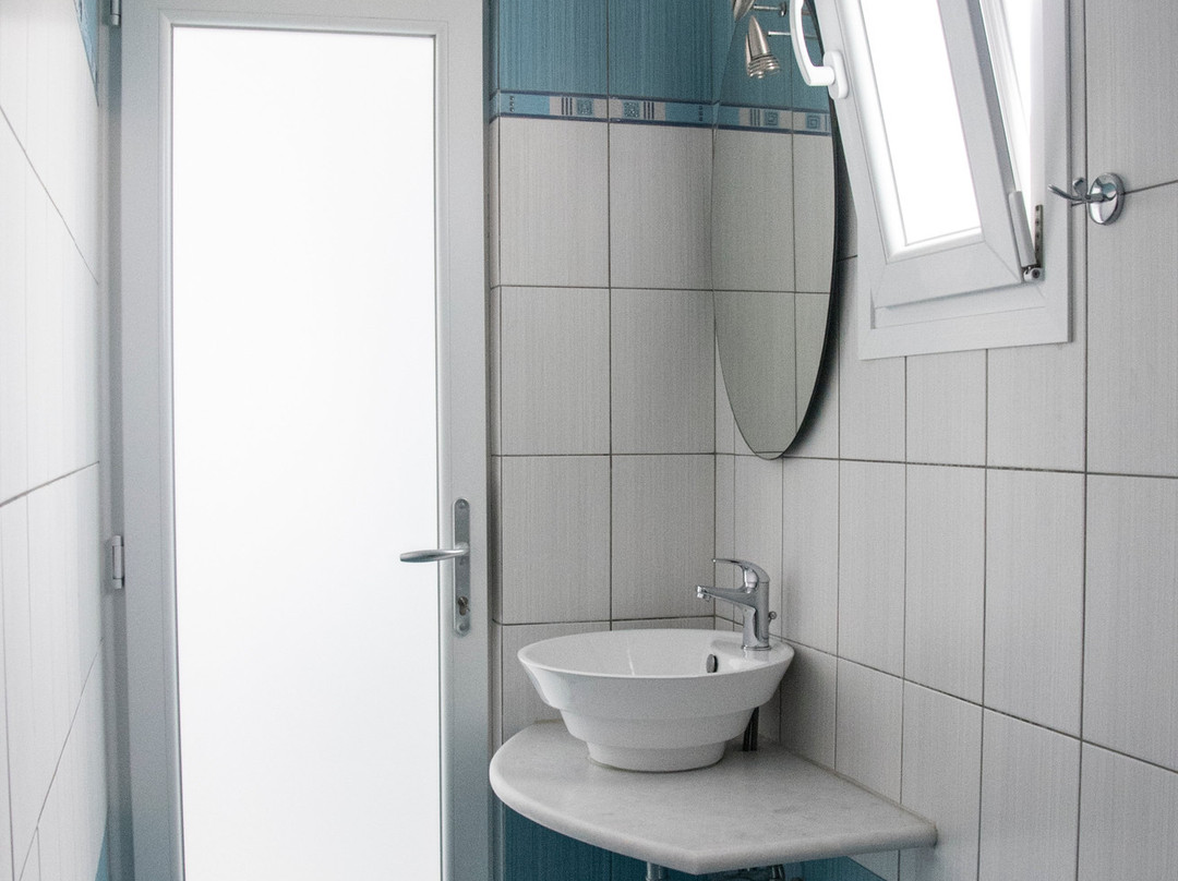 Ikaros Studios & Apartments主图