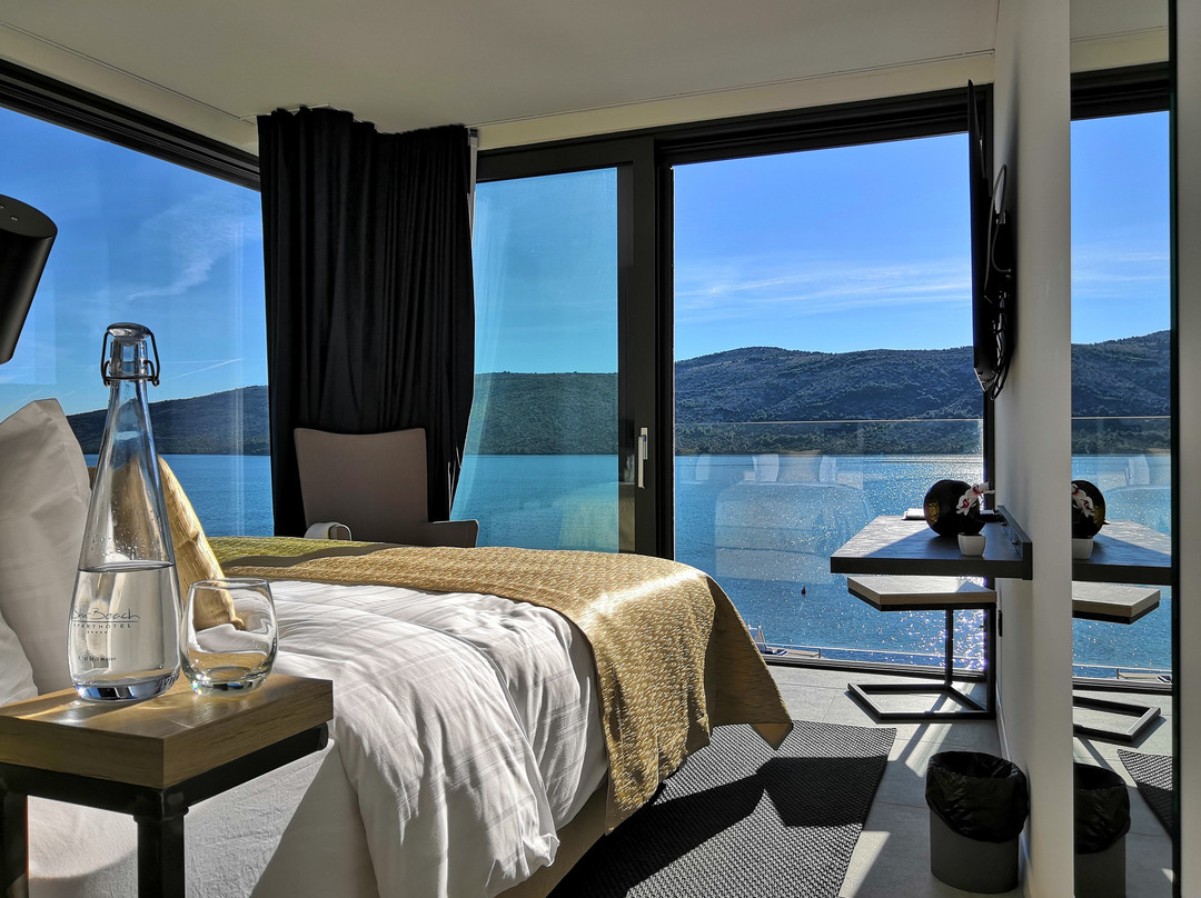 SKY BEACH Aparthotel