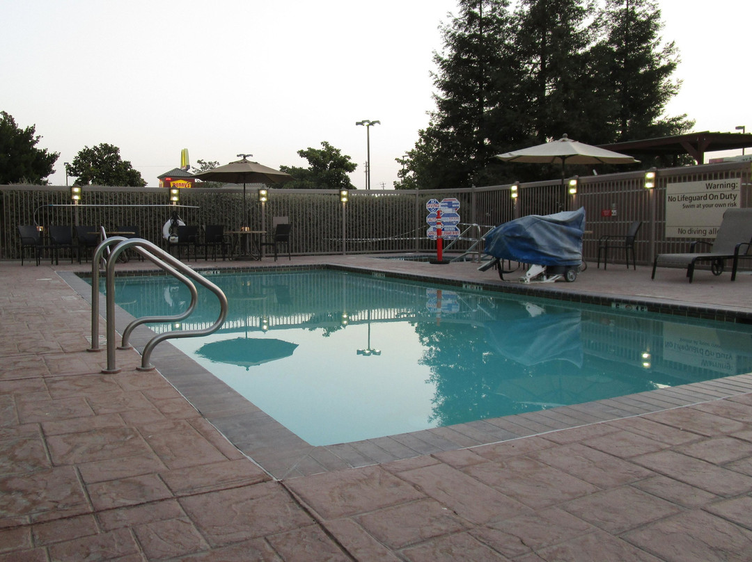 Hampton Inn & Suites Bakersfield/hwy 58主图