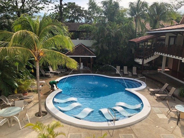 The Coast Beachfront Hotel主图