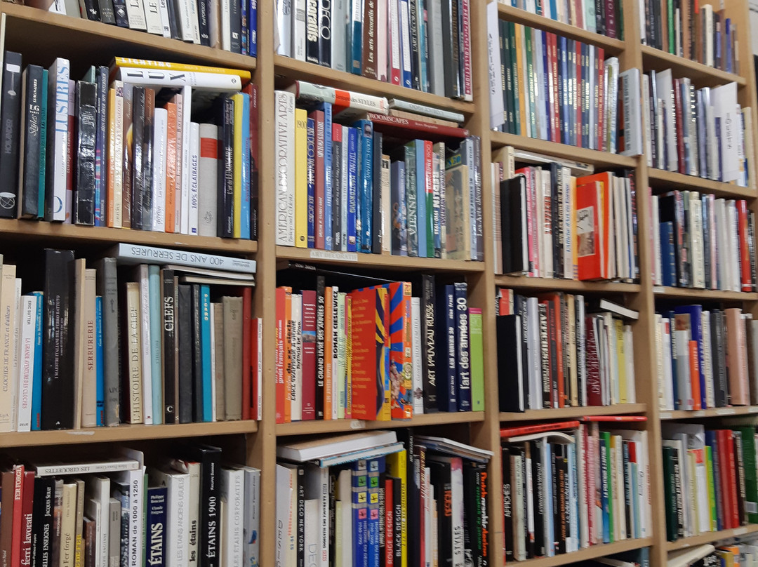 Librairie de L'Avenue-圣旺必去景点