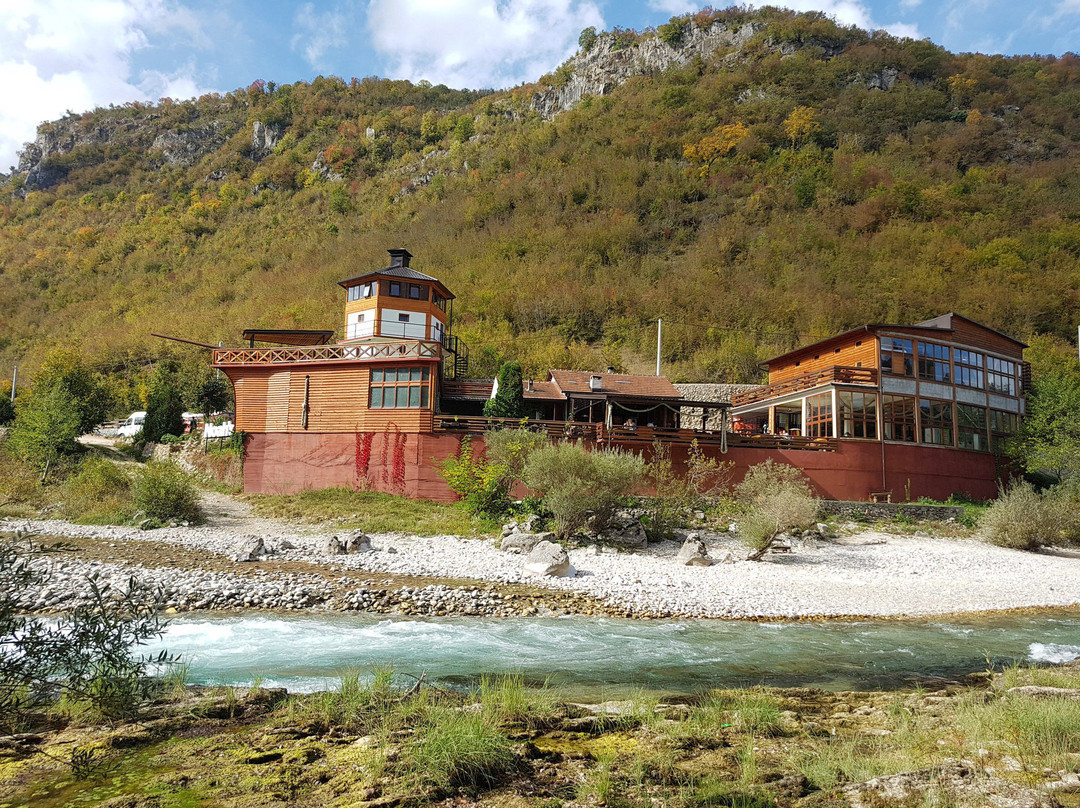 Dzajica Buk 房间 - 旅馆