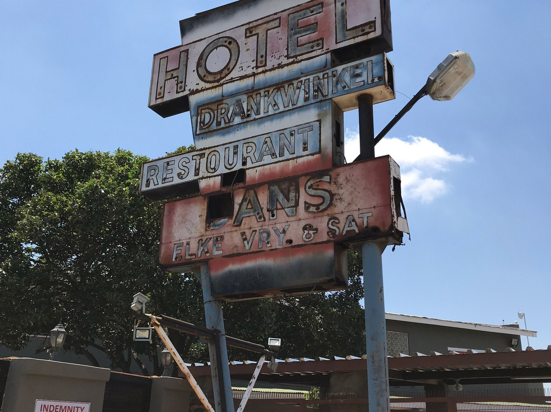 Bronkhorstspruit餐馆和美食-Granny's Coffee Shop & Antique Gift Shop