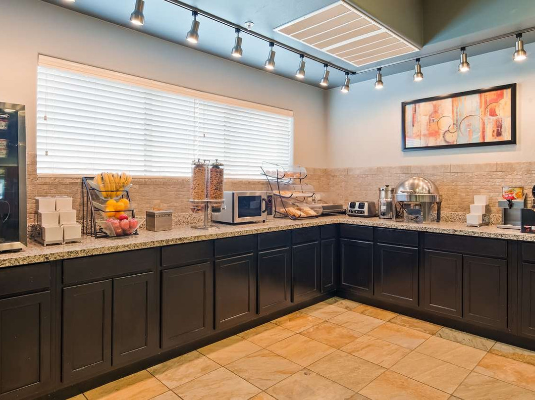 Best Western Plus Sand Bass Inn & Suites主图