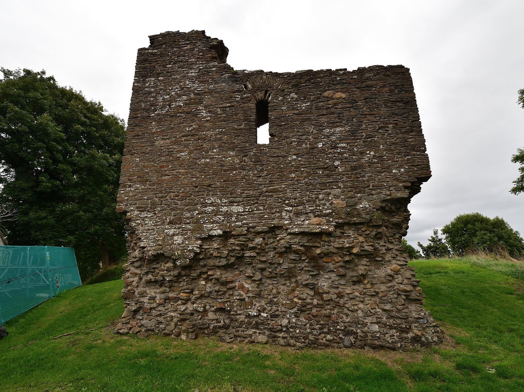 Loughor Castle景点图片