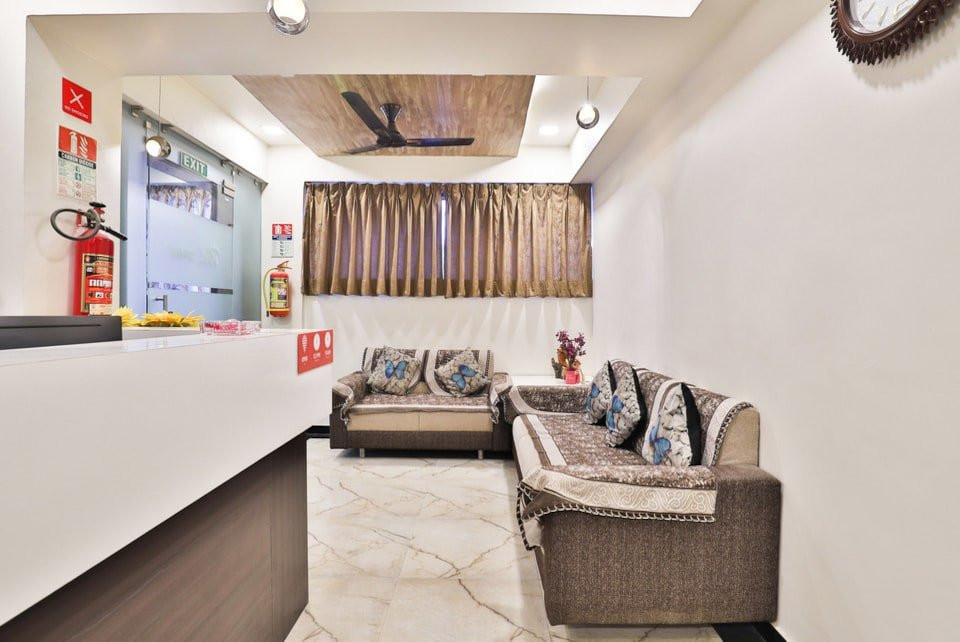 OYO 11557 Hotel Maharaja Palace主图