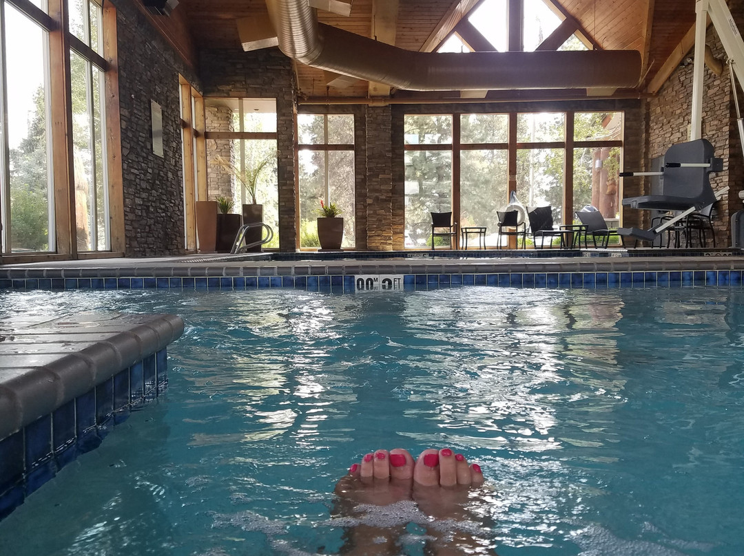 The Evergreen Hotel主图