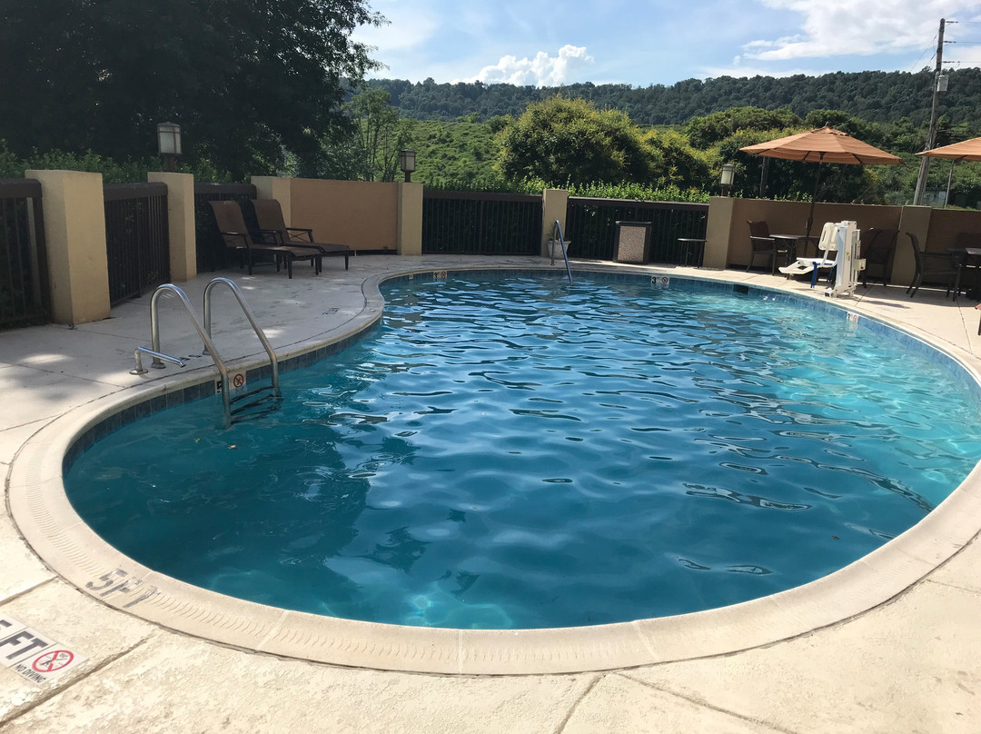 布里斯托尔希尔顿恒庭酒店主图