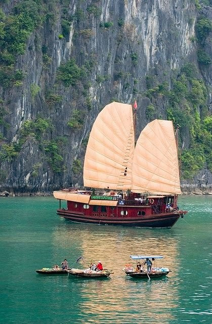 Sails of Indochina景点图片