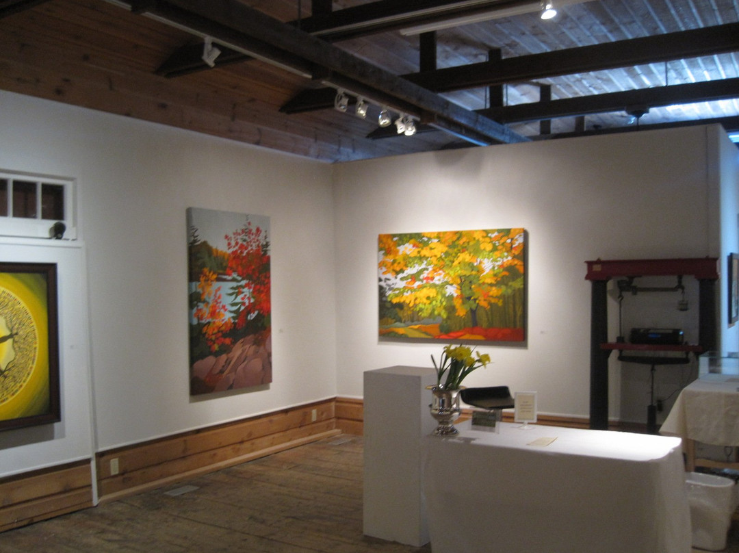 Rails End Gallery And Arts Centre-Haliburton必去景点