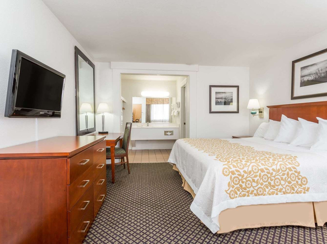 Days Inn by Wyndham Kimball主图