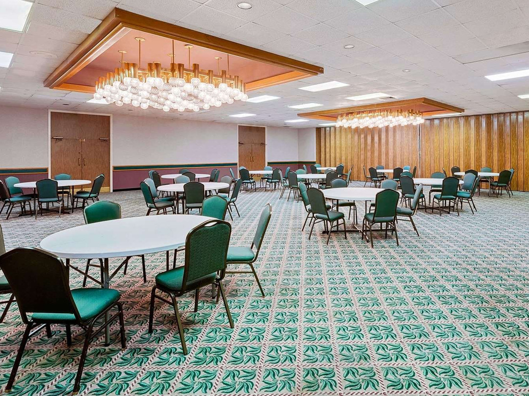 马塔戈达旅程旅馆套房酒店&会议中心主图