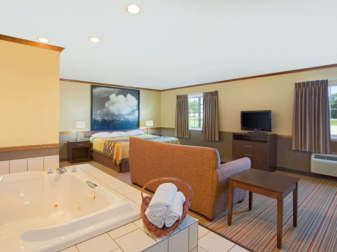 Super 8 by Wyndham New Hampton主图