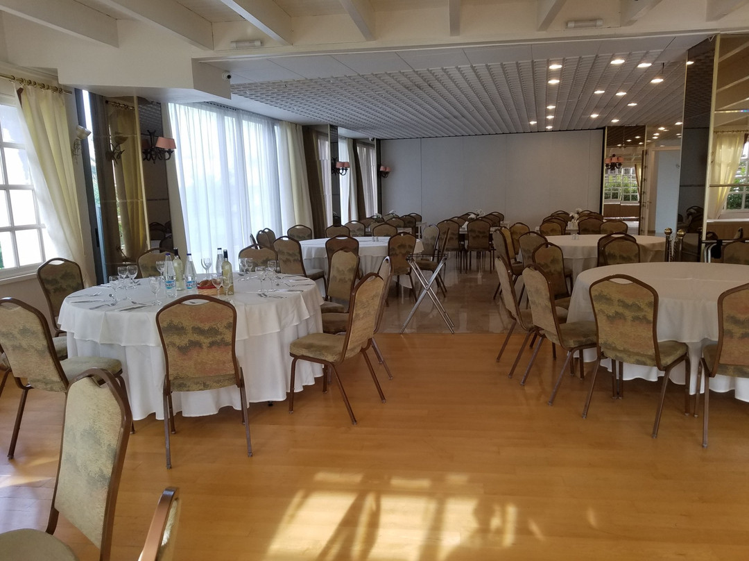 艾默瑞莉雅酒店主图