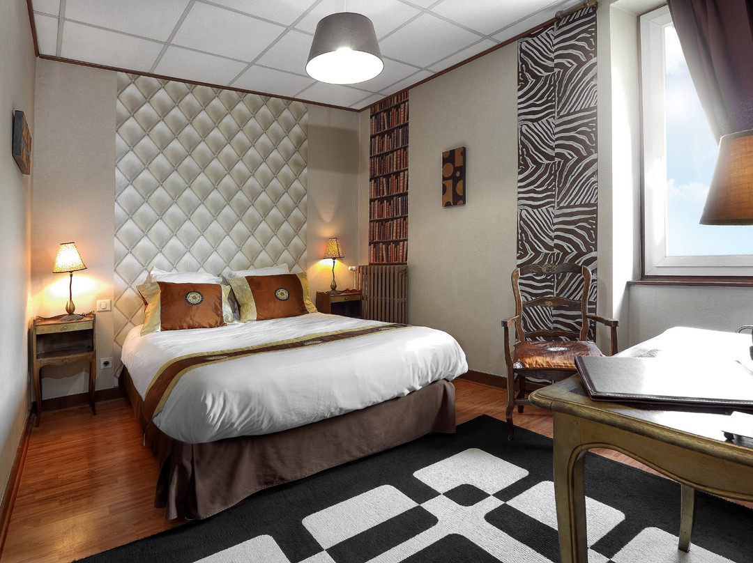 Logis Hôtel les Voyageurs主图