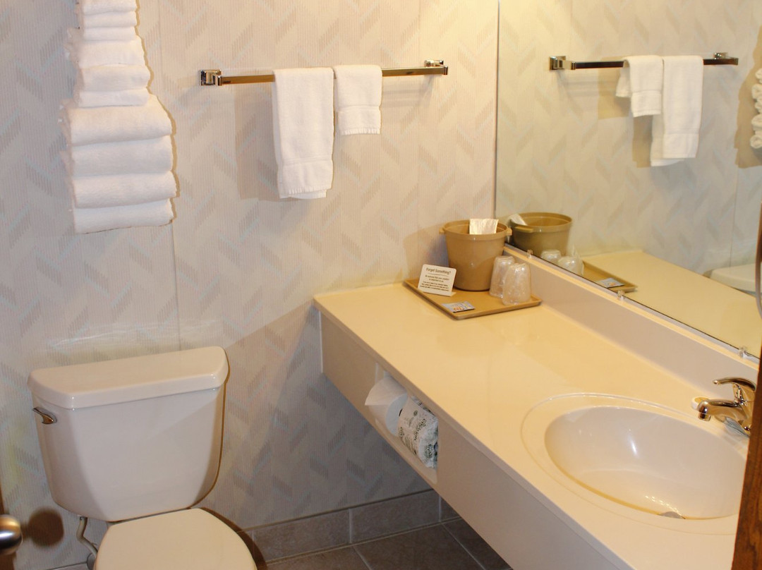 Baraga Lakeside Inn主图