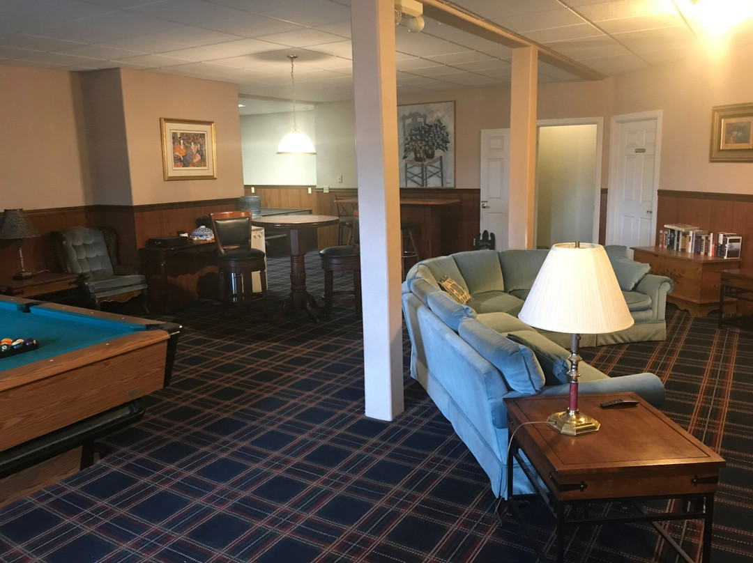 Longhouse Manor Bed & Breakfast主图