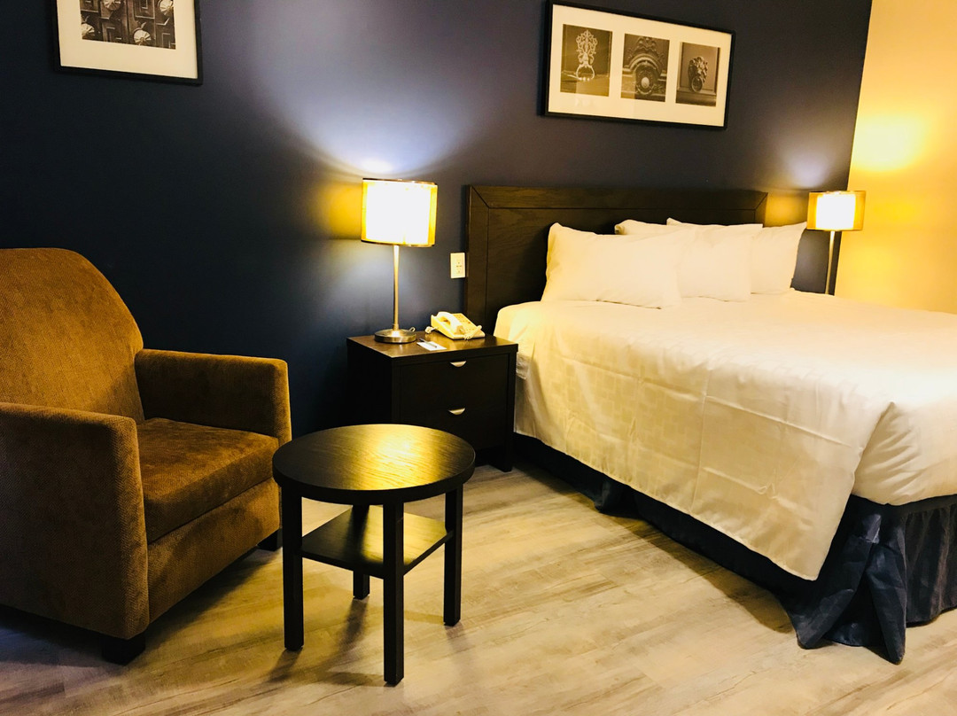 Empire Inn & Suites主图