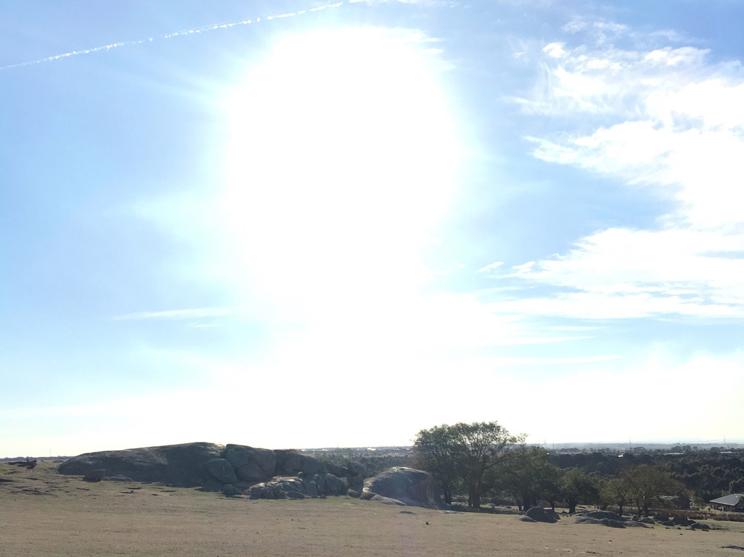 Dog Rocks-Batesford必去景点