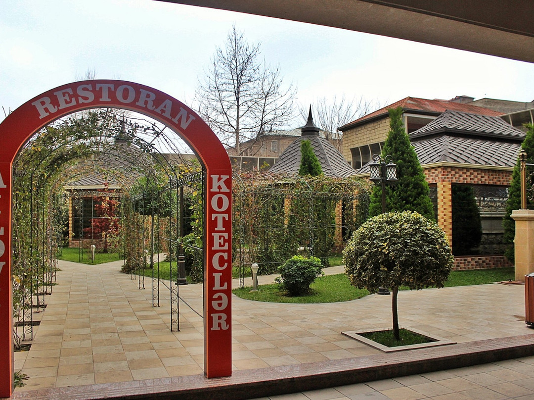 Manor Hotel主图