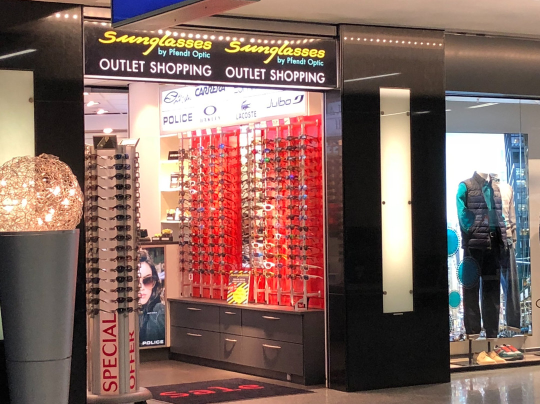 Sunglasses by Pfendt Airport Optic景点图片