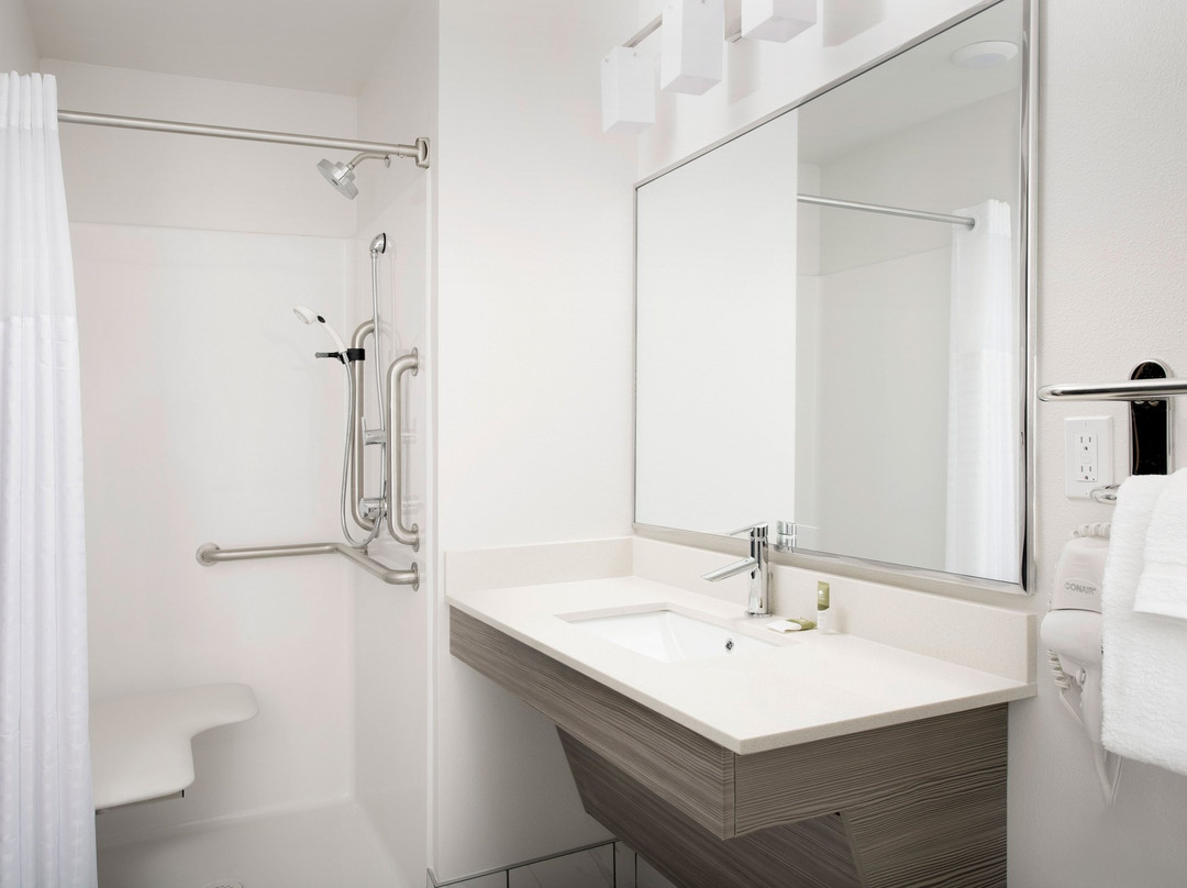 WoodSpring Suites Seattle Redmond主图