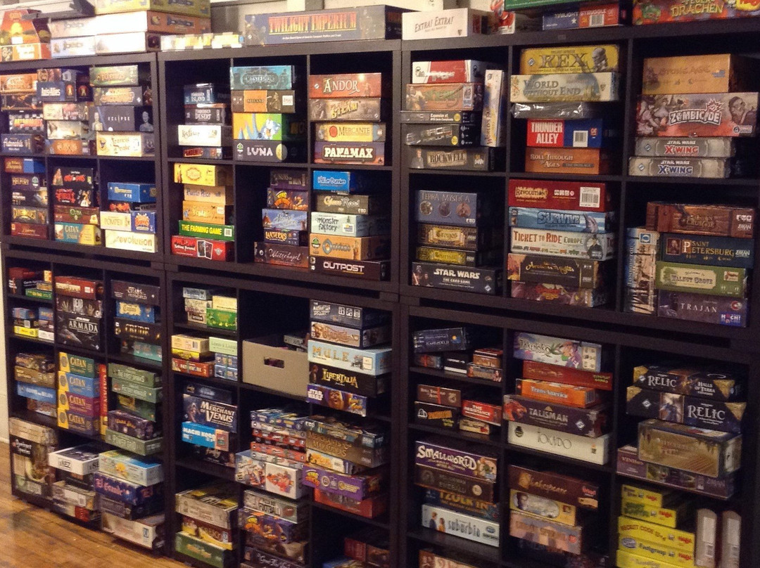 Let's Play Games & Toys景点图片