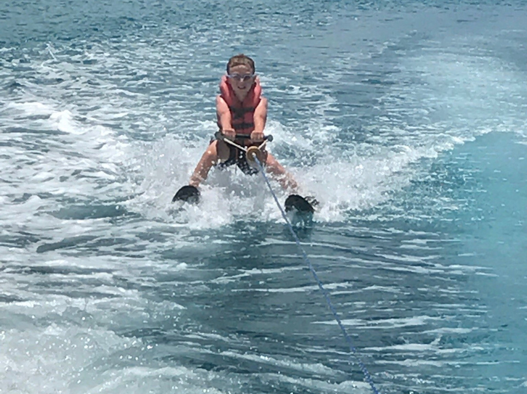 Edmo Watersports-Speightstown必去景点