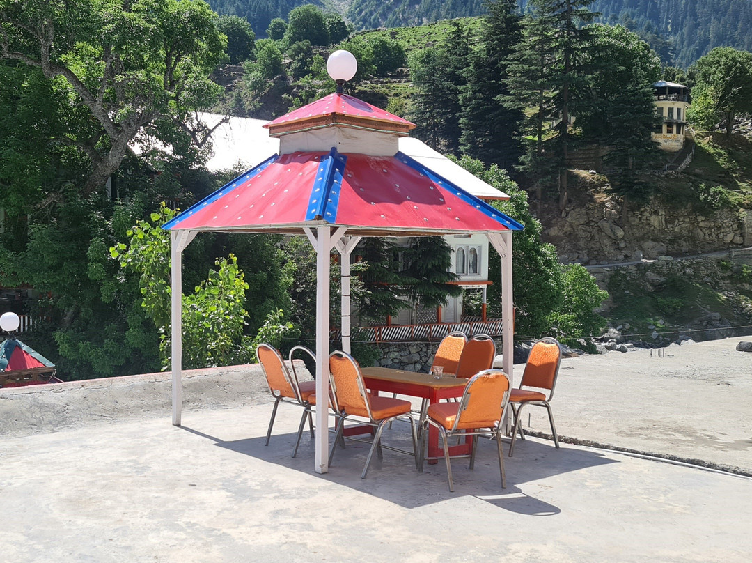 Starlight Hotel & Restaurant