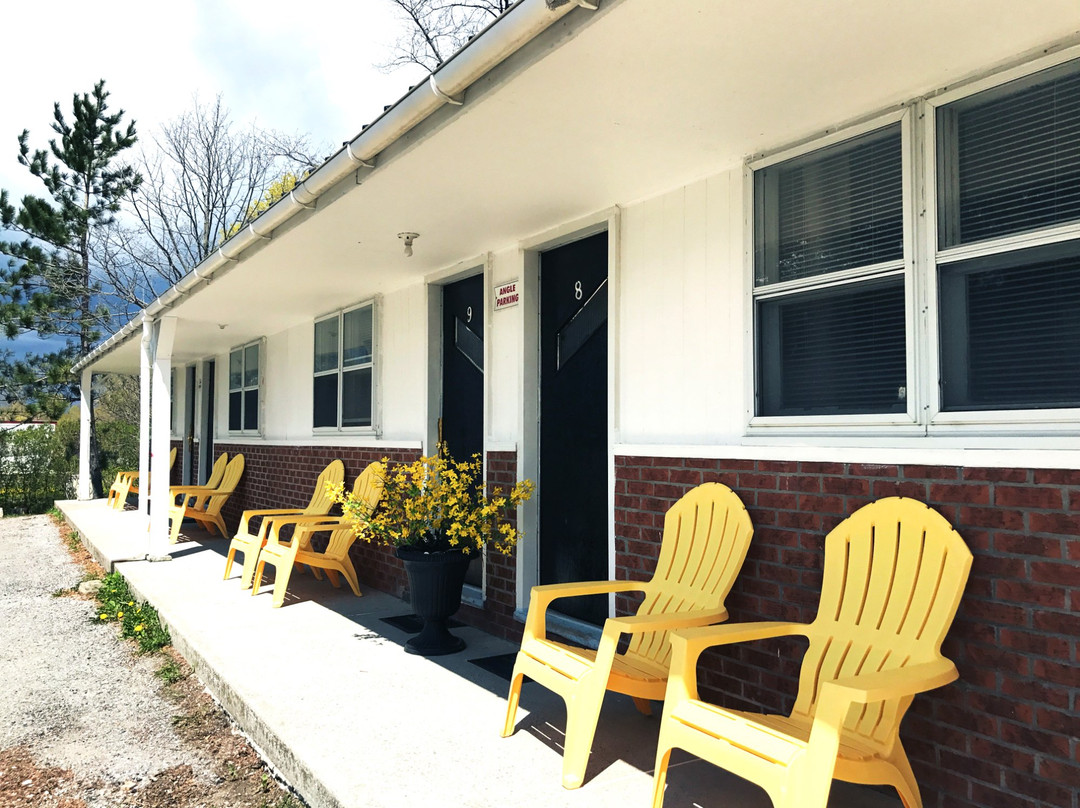 Balsam Lake Boutique Motel主图