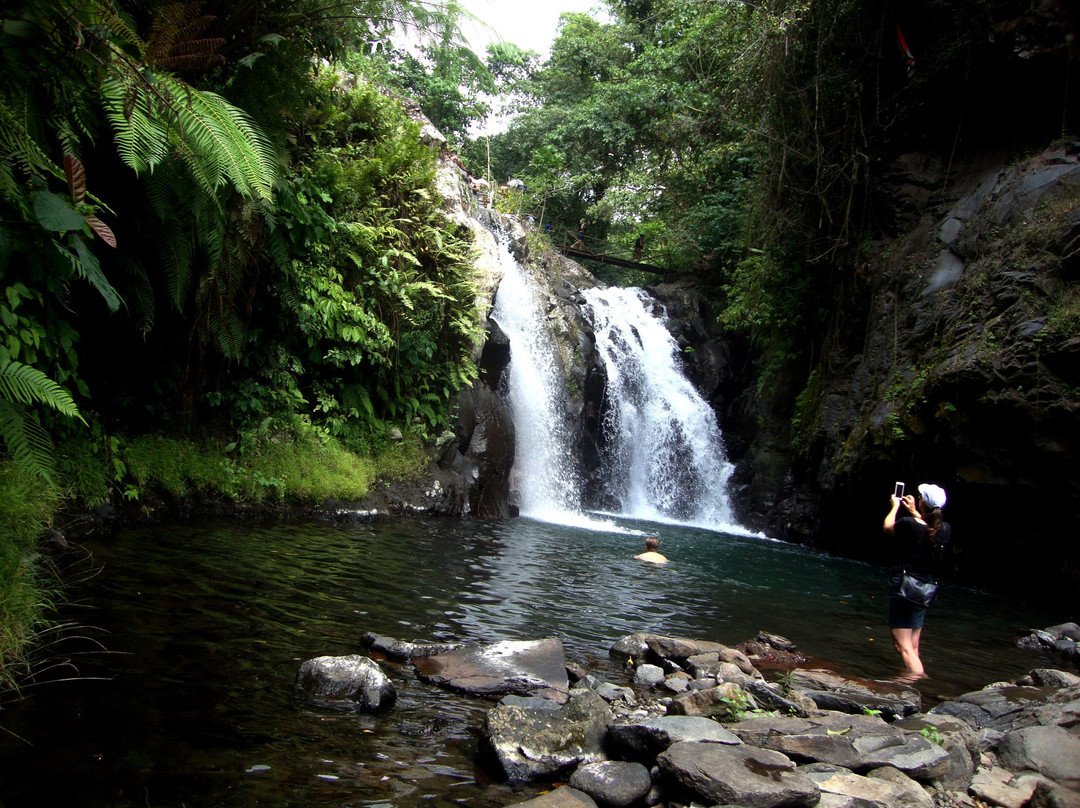 Kroya Waterfall景点图片