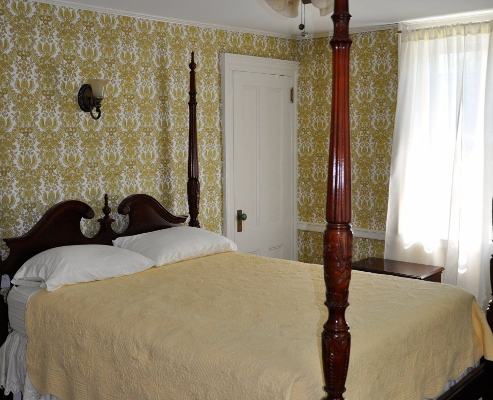 Violet Hill Bed and Breakfast主图