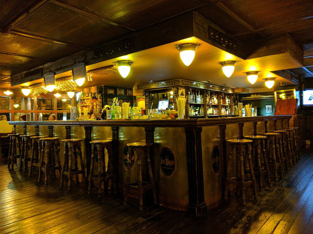 Irish Pub Magic Massana