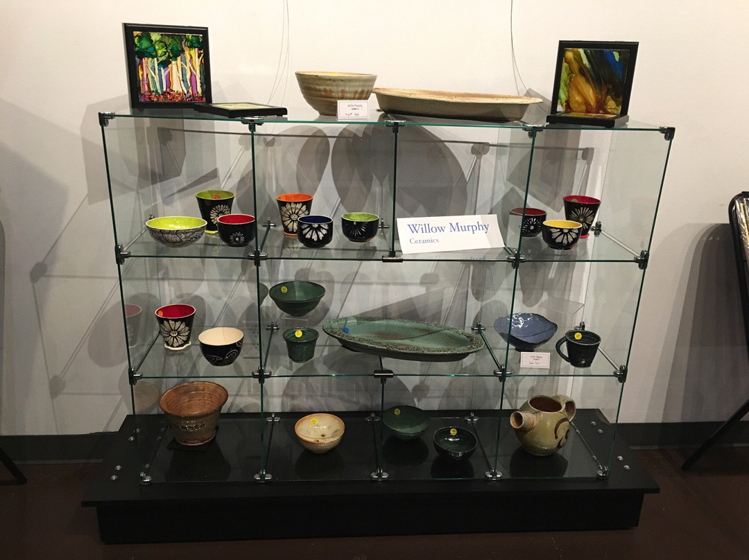 Art of the Valley Gallery-Avon必去景点