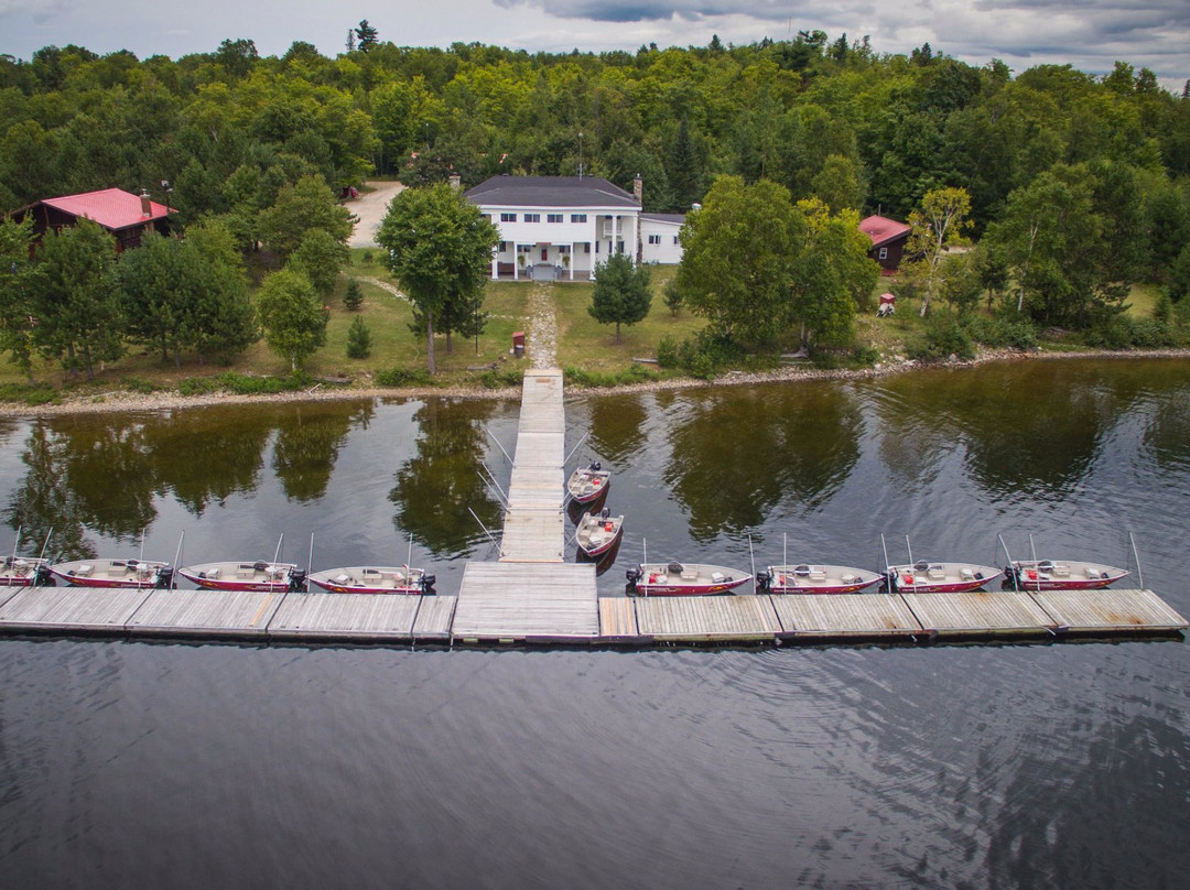 Beauchene Wilderness Lodge