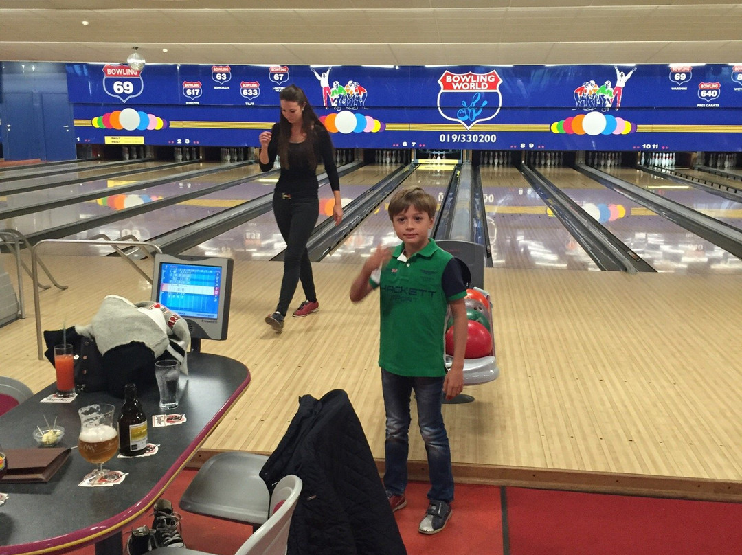 Bowling 69景点图片
