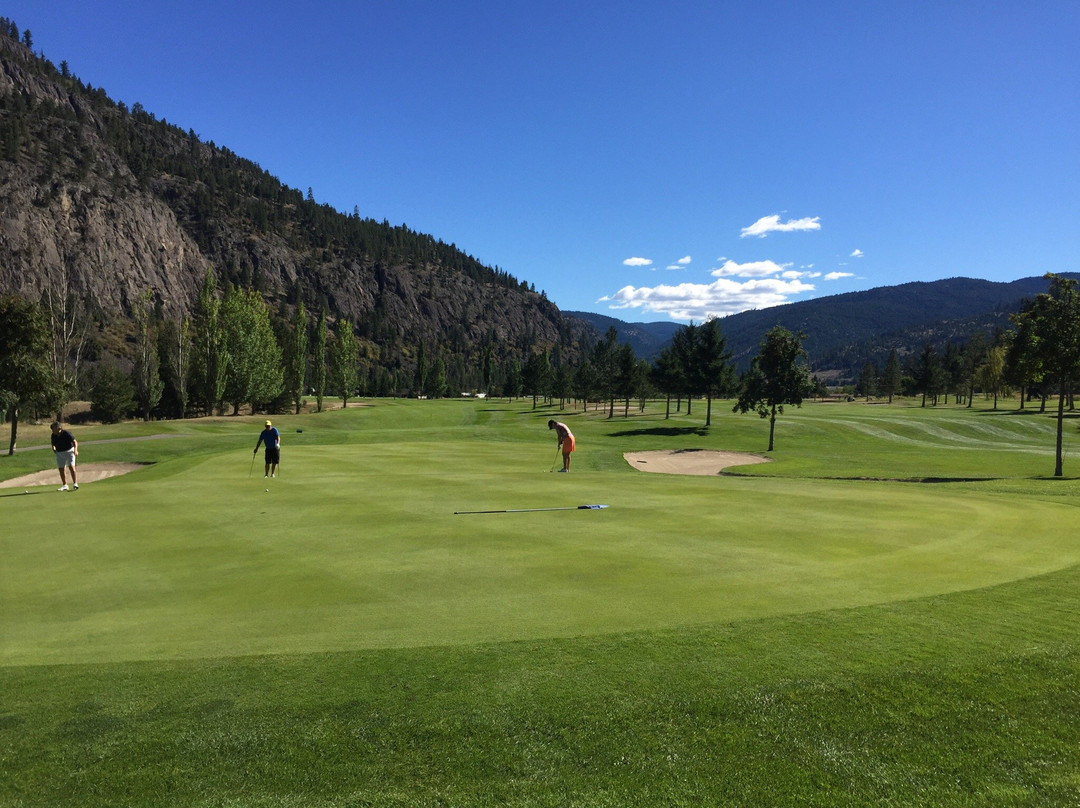 Twin Lakes Golf Course景点图片