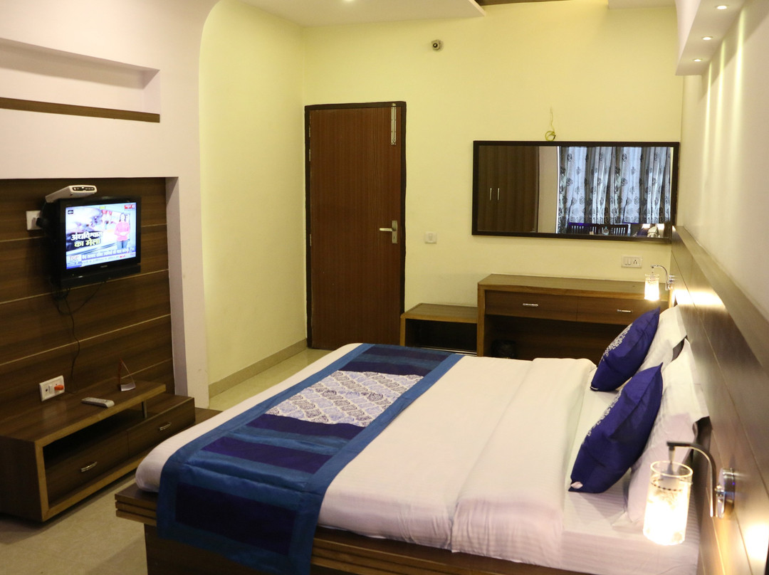 OYO Rooms Railway Station Subhani Building Chowk Brown Road主图