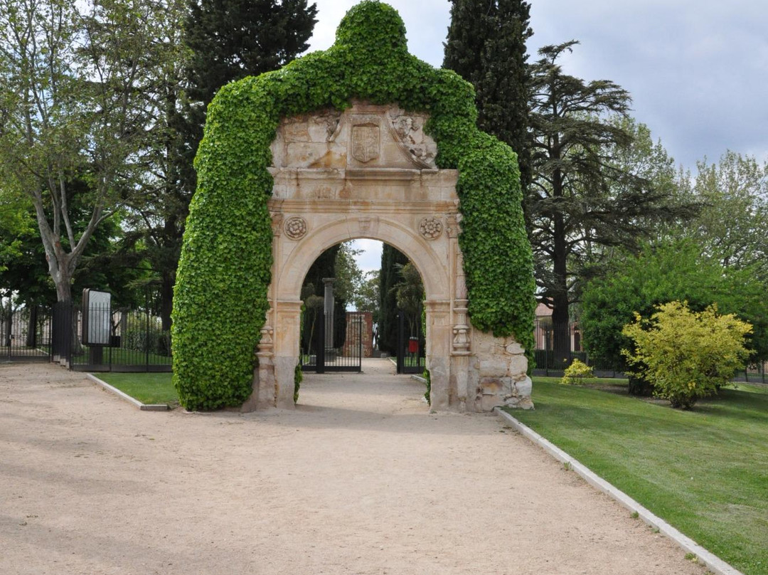 Puerta de La Lealtad.景点图片