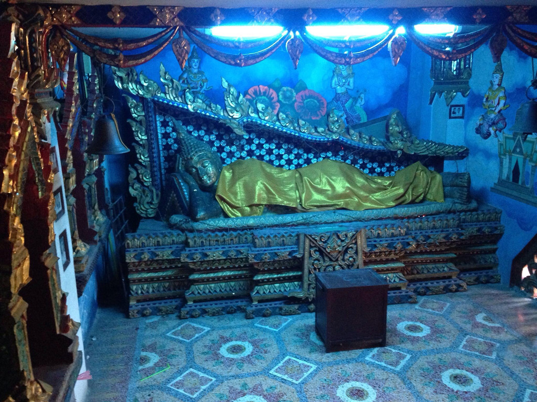 Wat Phuet Udom景点图片