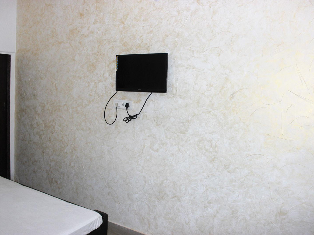 Hotel Tara Inn主图