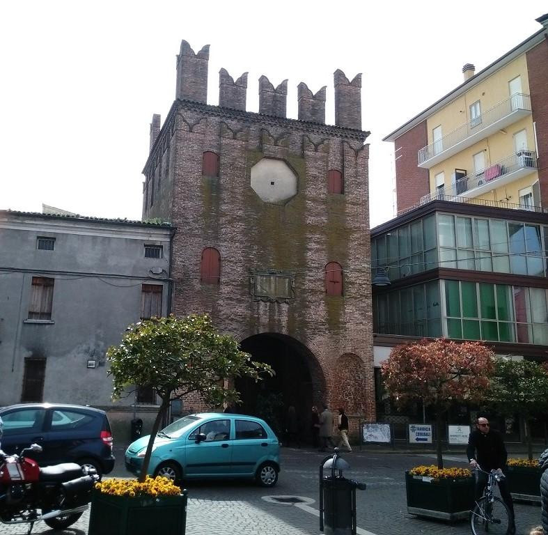Porta San Bortolo-罗维戈必去景点