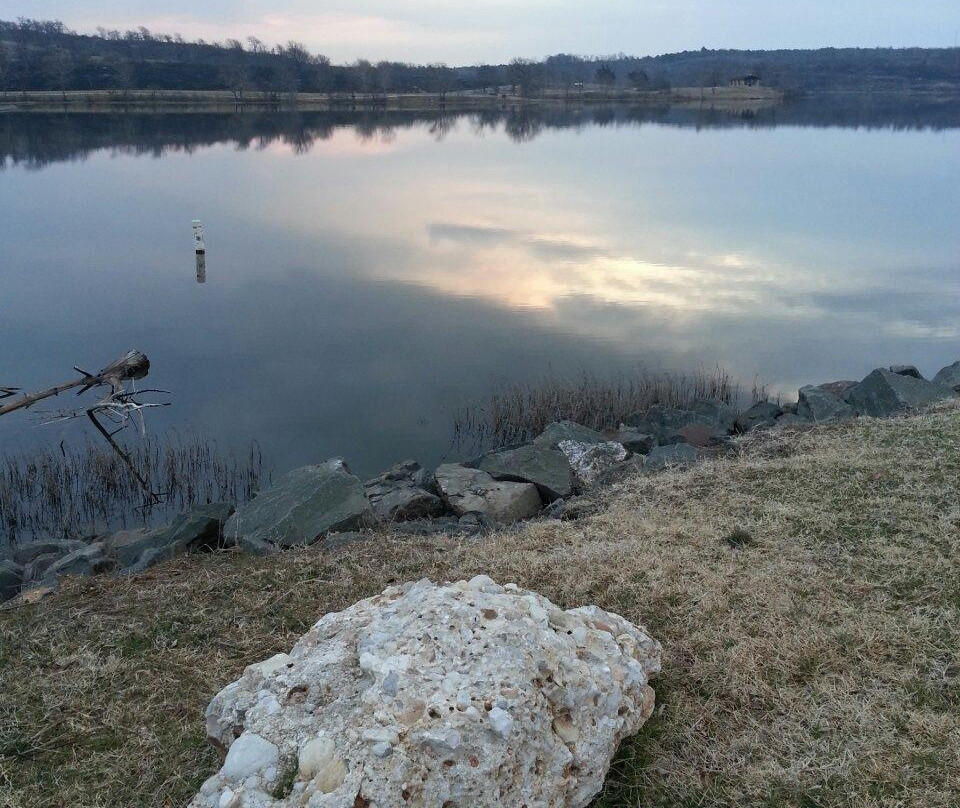 Veteran's Lake-Sulphur必去景点