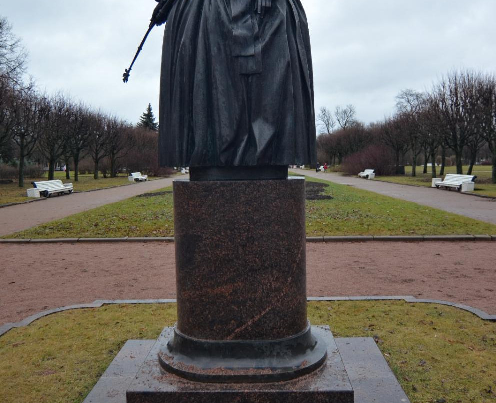 Monument to Empress Catherine II景点图片