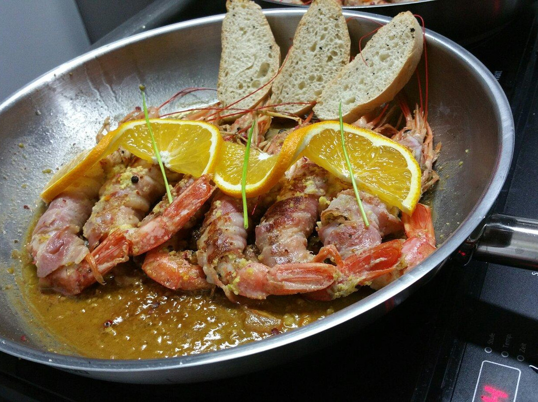 Emden餐馆和美食-Pizzeria da Santino and food