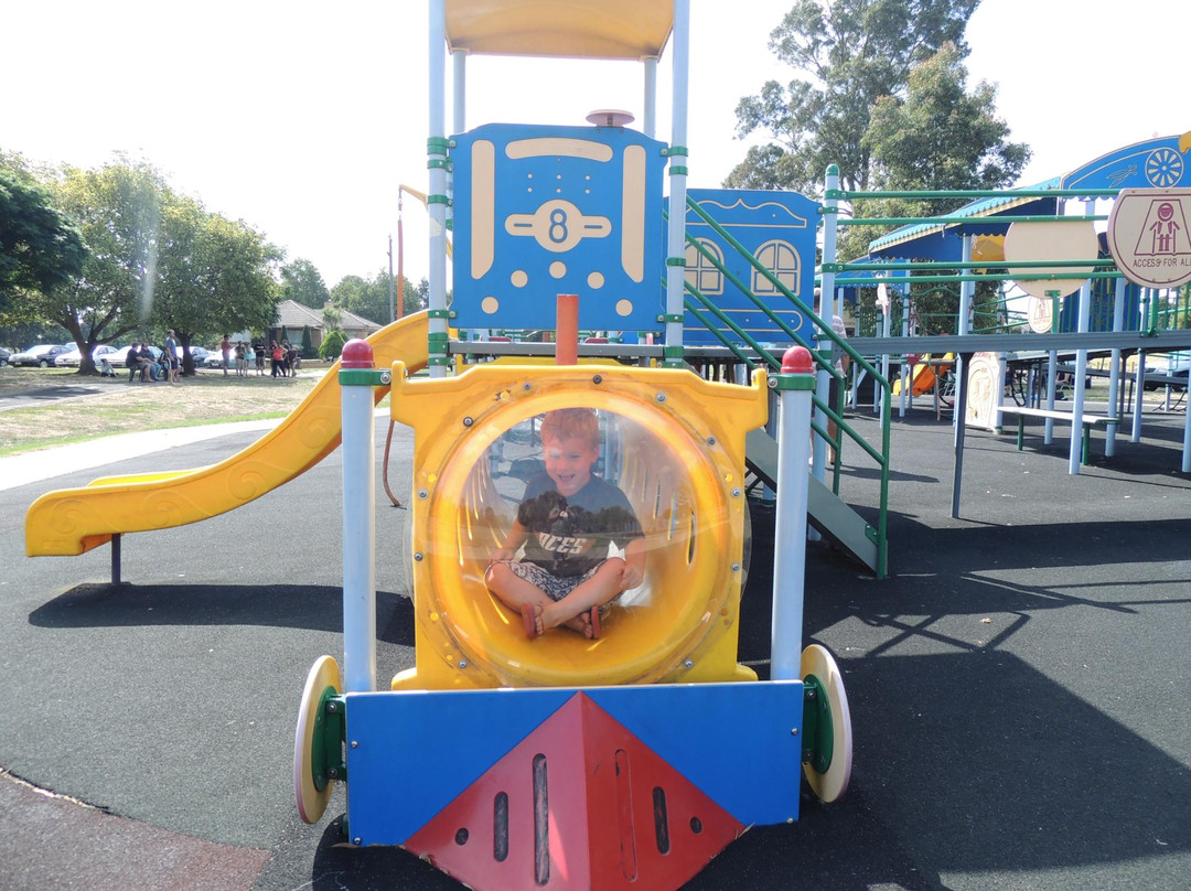 Newman Park-特拉拉尔根必去景点