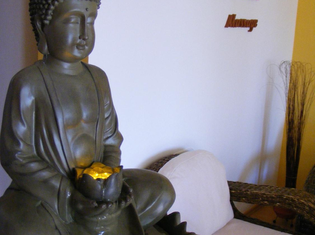 Frangipani Balinese Massage景点图片