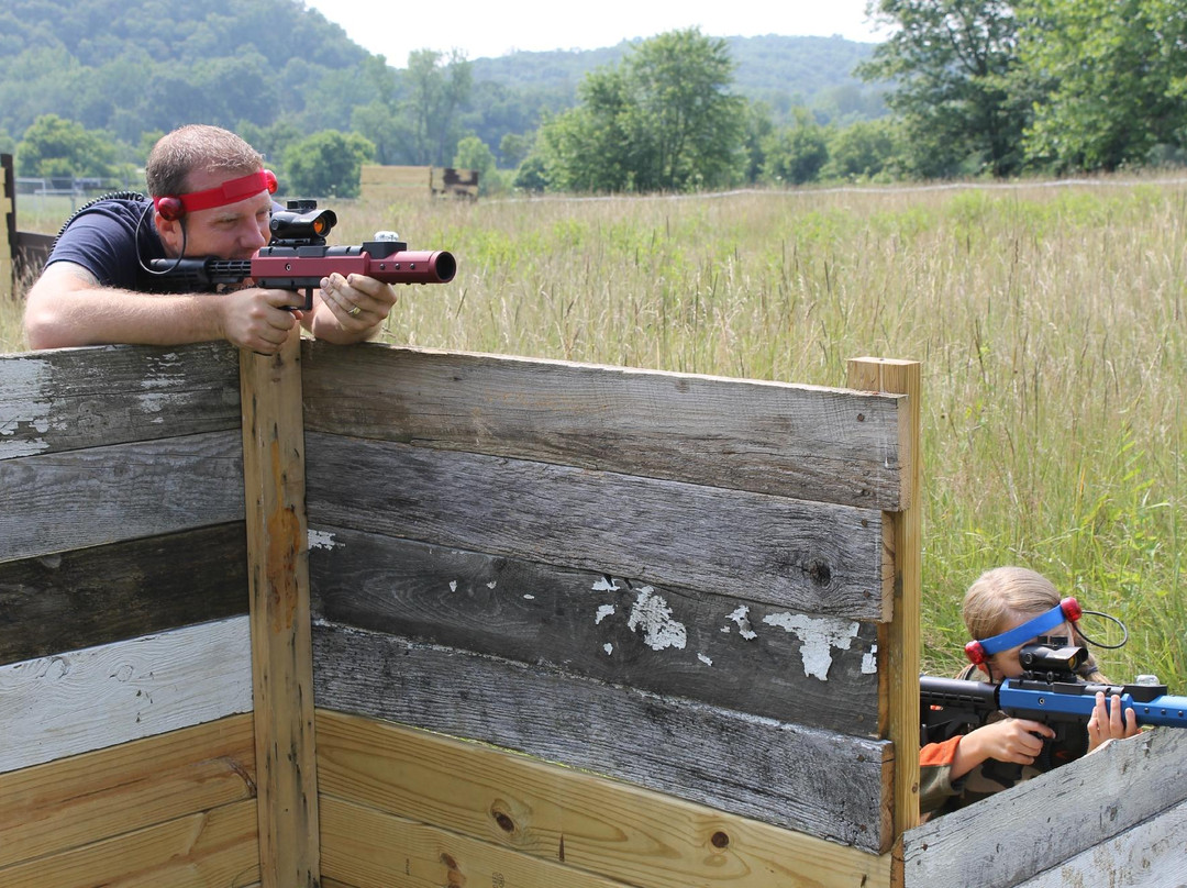 Hocking Hills Laser Tag-洛根必去景点